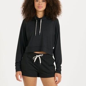 Vuori Halo Cropped Funnel Neck Pullover Top Black